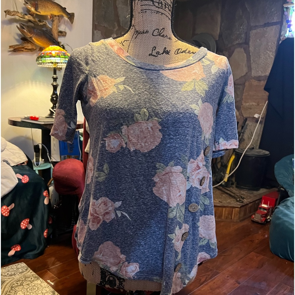 Fabletics shirt